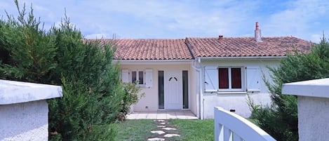 Bienvenue chez vous!