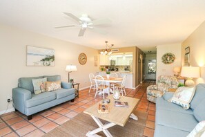 St. Augustine Beach Rentals Living Room