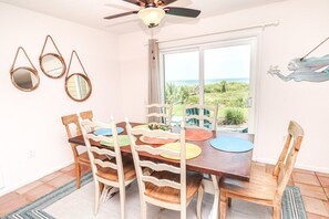 St. Augustine Beach Rentals Dining Room