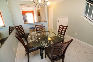 St. Augustine Ocean Front Rentals Dining Room