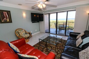 St. Augustine Ocean Front Rentals Living Room