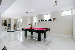 Game room