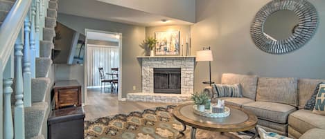 Overland Park Vacation Rental | 3BR | 2.5BA | 1,450 Sq Ft | 2 Stories