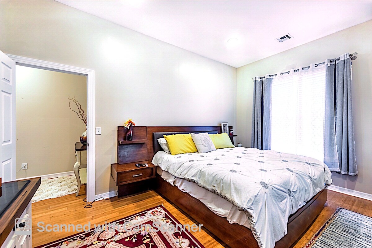 SPECIAL WINTER RATES Pet Friendly* Children, friendly* sleeps 10 comfortably