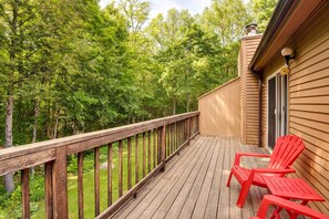 Private Balcony | Single-Story Condo