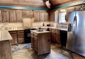 Large, fully equipped kitchen