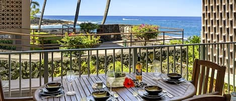 Oceanview balcony at Alii Villas 135.