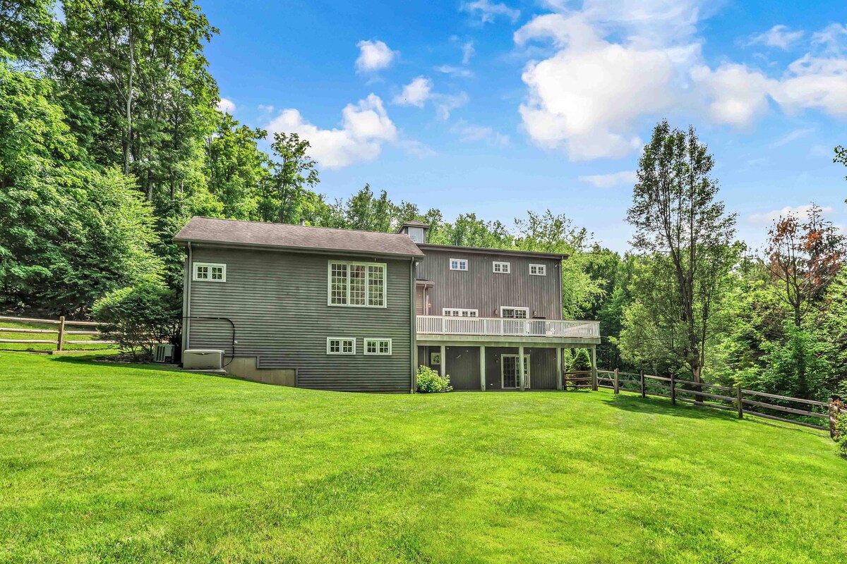 Modern Barn, NEW Luxurious Home