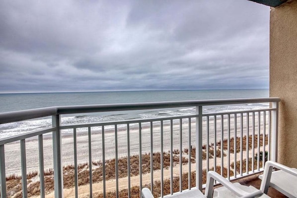 Oceanfront Private Balcony with a View - 7th Floor