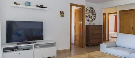 Gabinetes, Mueble, Propiedad, Edificio, Mesa, Cajón, Madera, Televisión, Diseño De Interiores, Puerta