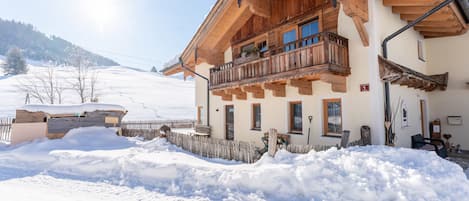 Extérieur maison de vacances [hiver]