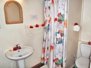 The private bathroom
