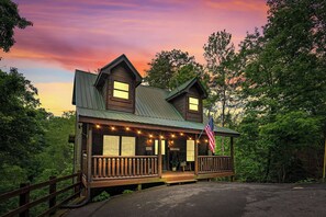Enjoy the privacy and sweet location!