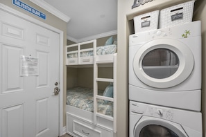 Bunk beds and washer/dryer