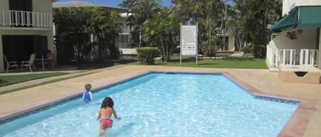 Caguax kids pool
