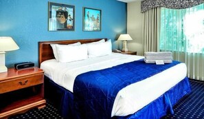 Comfortable King size bed, perfect escape after a long day of sightseeing