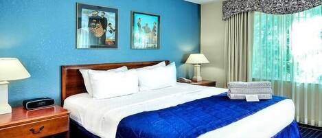 Comfortable King size bed, perfect escape after a long day of sightseeing