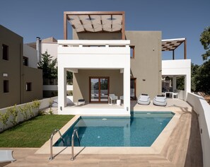 De.Light Boutique Villa III provides an idyllic setting.