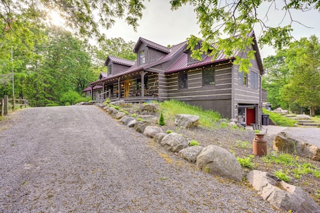 Clarklake Vacation Rental | 7BR | 4BA | 3,730 Sq Ft | Stairs Required