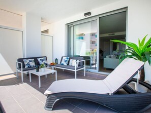 Möbel, Eigentum, Komfort, Interior Design, Die Architektur, Flooring, Fussboden, Gebäude, Pflanze, Eigentumswohnung