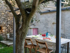Ciel, Nuage, Aliments, Plante, Vaisselle, Table, Fenêtre, Montagne, Fruit, Bois