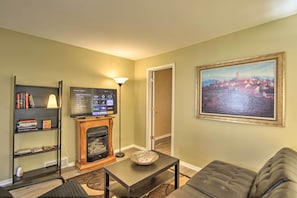 Main Living Area | A/C Units | Central Heating