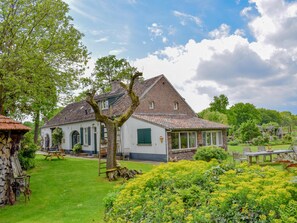 Außenseite Ferienhaus [Sommer]