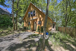 Property Exterior | Entryway