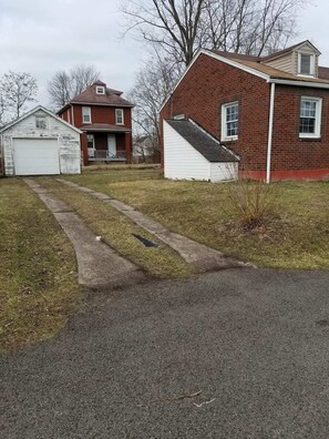 Drive way