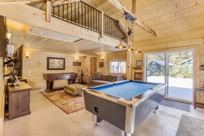 Pool table in the separate game room