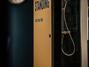 Hand-held showerhead