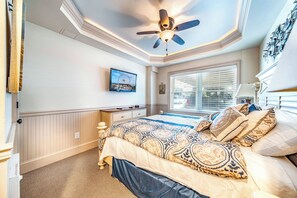 King sized bed in this majestic bedroom
