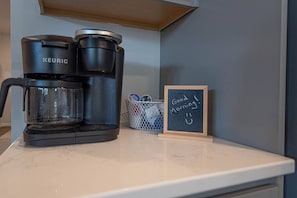 Kaffee und/oder Kaffeemaschine