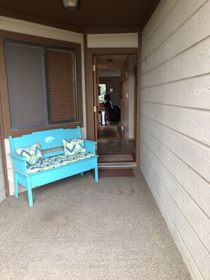 Front porch entryway