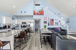 With space for up to 18 guests, Sandy Cheeks is designed to bring everyone together in comfort and style.