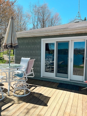 Front deck