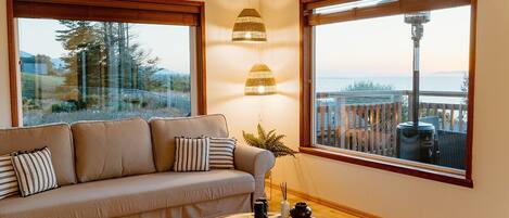 Unobstructed ocean views from the living room!
