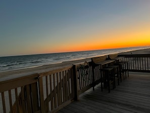 Enjoy the best sunset at dusk..
