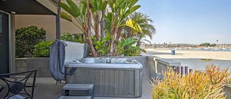 San Diego Vacation Rental | Studio | 1BA | 400 Sq Ft | Step-Free Access