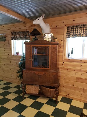 There are a few rustic touches and a couple animal mounts.