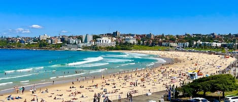 Bondi Beach Chic has stunning coastal views & is only 300m walk from Bondi Beach