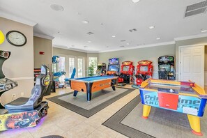 Vista Cay Resort game room