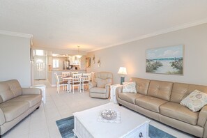 St. Augustine Beach Rentals Living Room