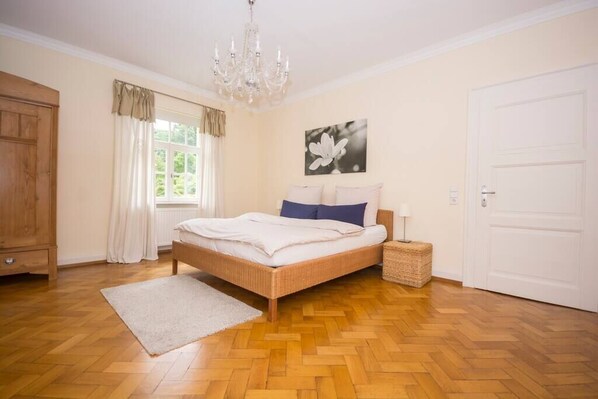Bedroom (1)