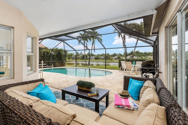 Relax by the pool with views of the lake or float around in the pool in the Florida sunshine!