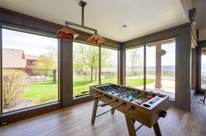 Spielezimmer