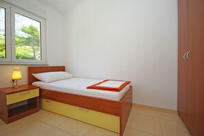 Schlafzimmer 2