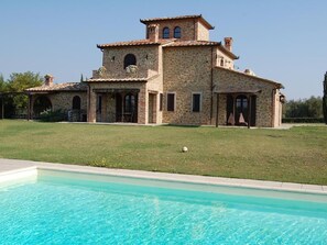 Extérieur maison de vacances [été]