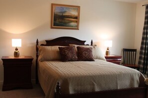 Queen Bedroom