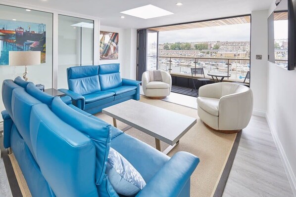 The Townhouse, Whitby - Host & Stay